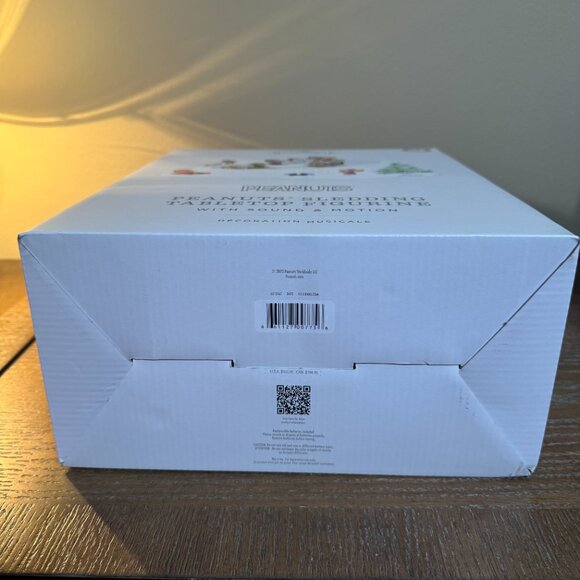 Hallmark Peanuts Sledding Musical Tabletop Figurine Motion Charlie Brown Snoopy - Picture 3 of 5